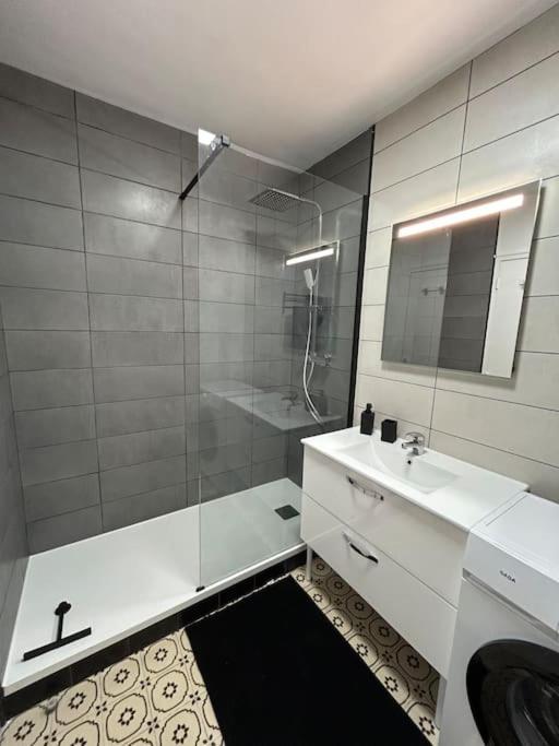 Apt Evreux 900M De La Gare ภายนอก รูปภาพ